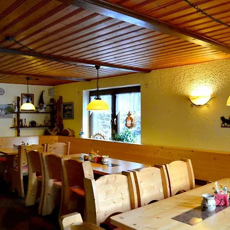 Landgasthof Und Erzgebirgsstuebel Tellerhauser