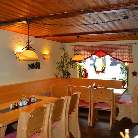 Landgasthof Und Erzgebirgsstuebel Guest house